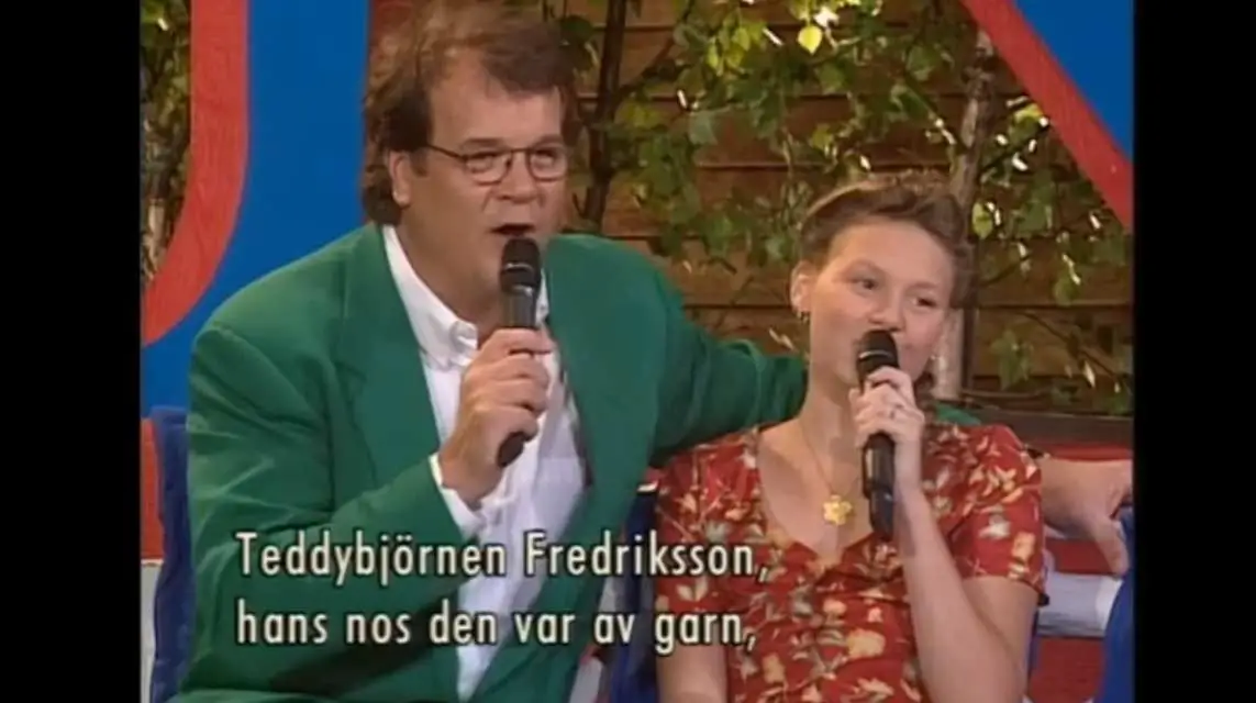 Sanna Nielsen 11 år gör så att vi får gåshud tillsammans med Lasse Berghagen